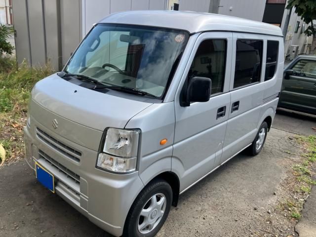 Mazda Bongo front view