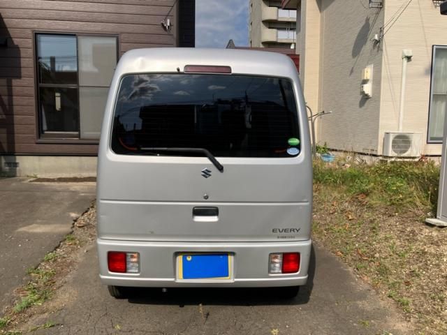 Mazda Bongo rear view