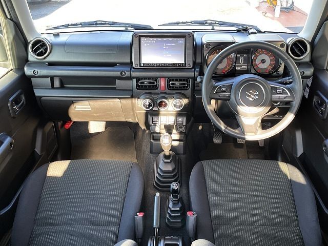 Mazda Bongo front view