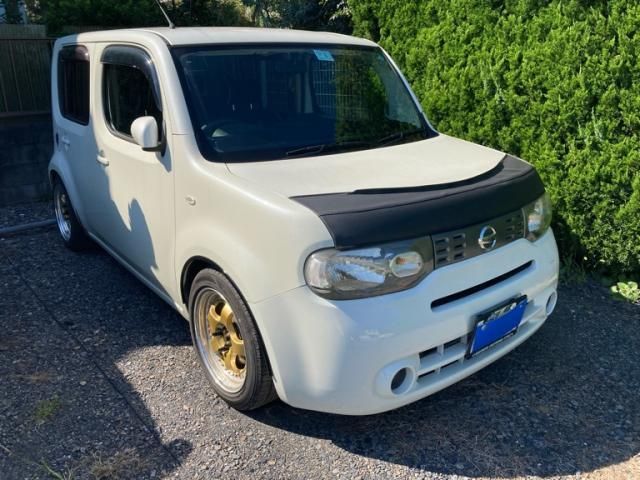 Mazda Bongo front view