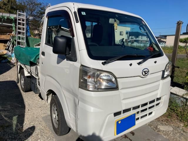 Mazda Bongo front view