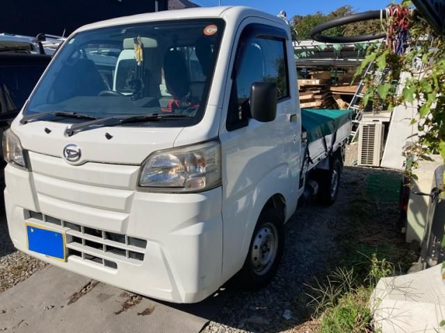 Mazda Bongo rear view