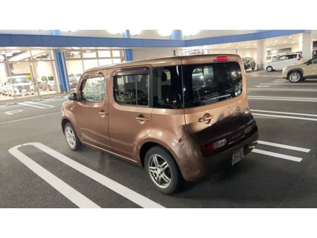 Mazda Bongo rear view