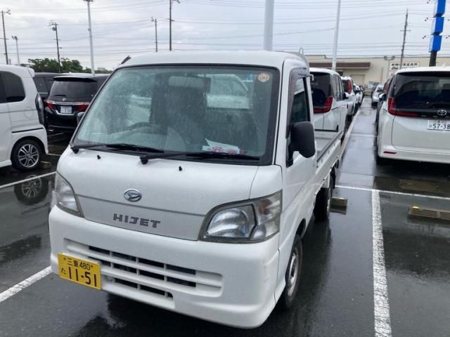 Mazda Bongo rear view