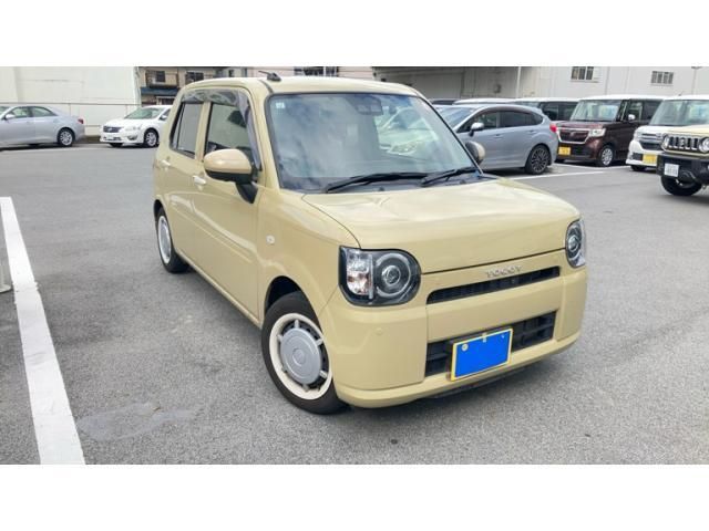 Mazda Bongo front view