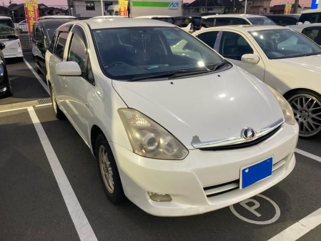 Mazda Bongo front view