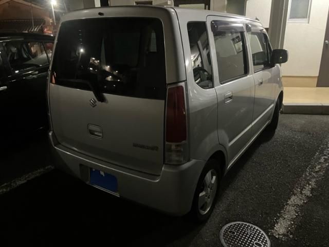 Mazda Bongo front view
