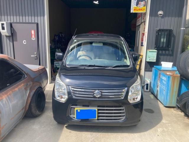 Mazda Bongo front view
