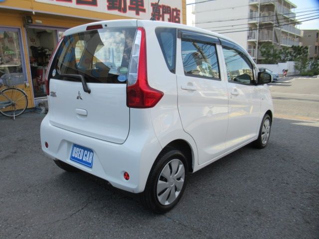 Mazda Bongo rear view