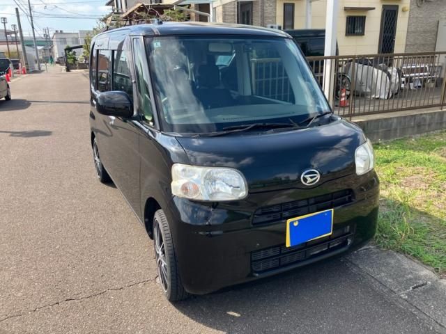 Mazda Bongo front view