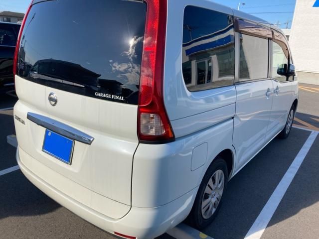 Mazda Bongo front view