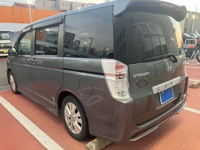 Mazda Bongo rear view