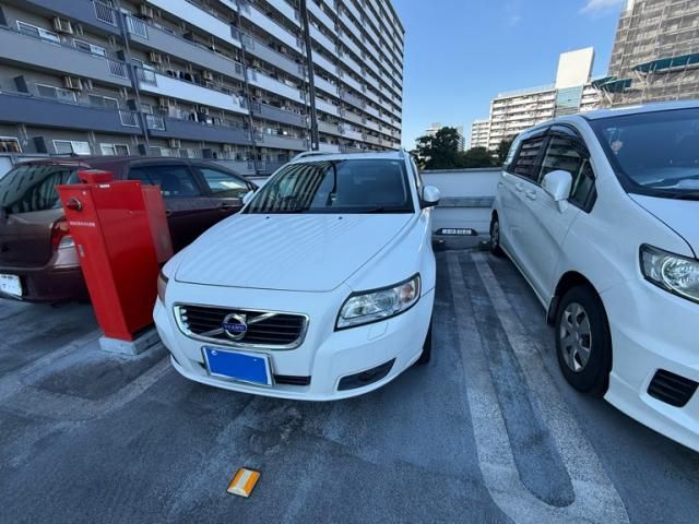Mazda Bongo front view