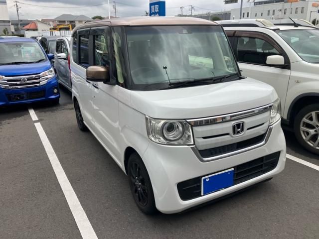 Mazda Bongo rear view