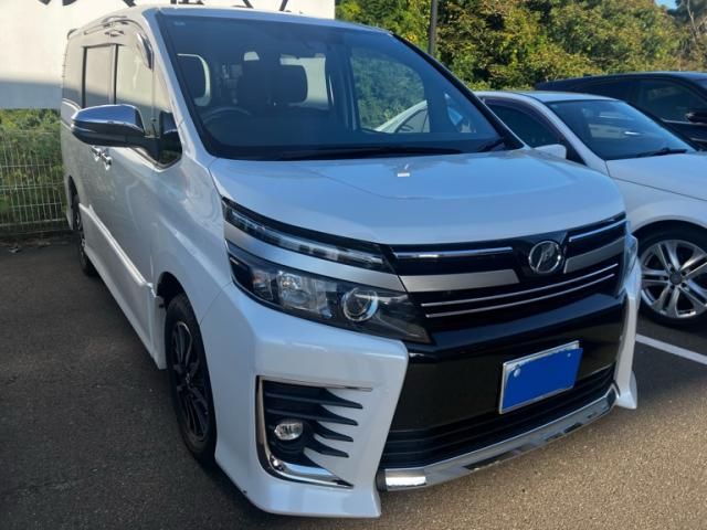 Mazda Bongo rear view