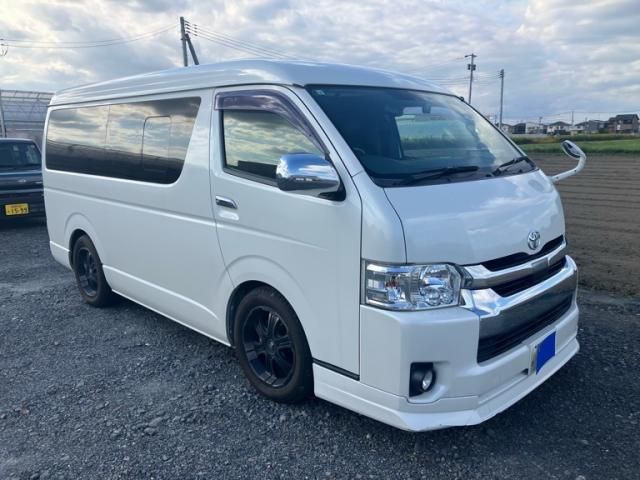 Mazda Bongo rear view