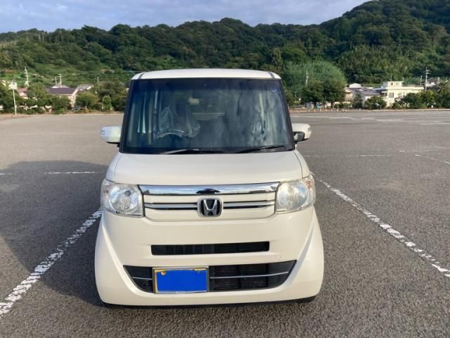 Mazda Bongo front view