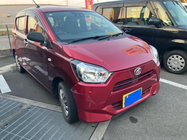 Mazda Bongo front view
