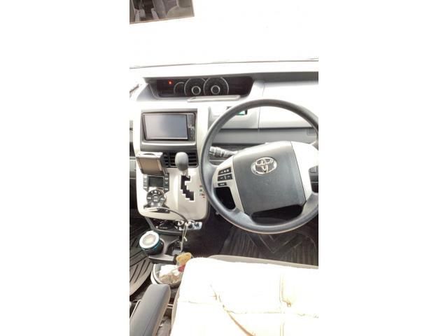 Mazda Bongo rear view
