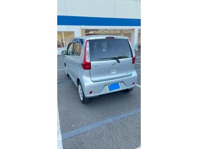 Mazda Bongo front view