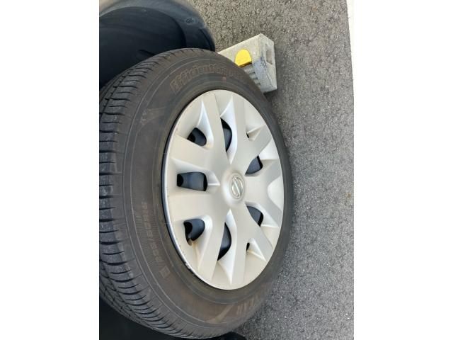 Mazda Bongo rear view