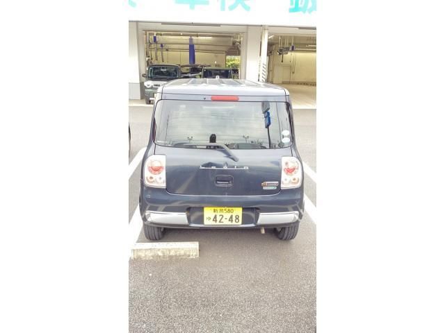Mazda Bongo front view