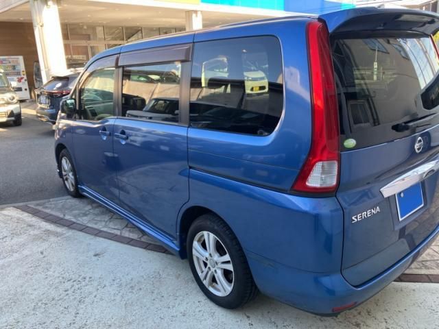 Mazda Bongo rear view