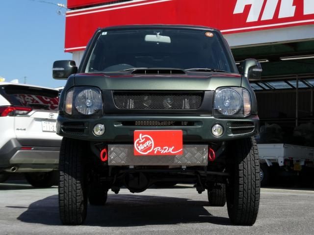Mazda Bongo front view