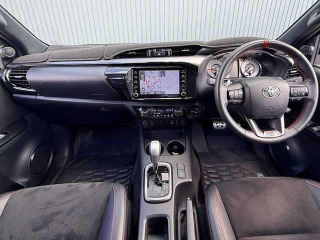 Mazda Bongo rear view