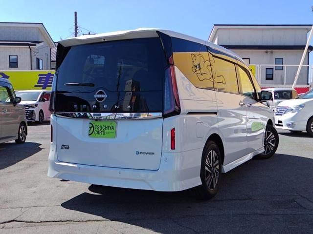 Mazda Bongo front view