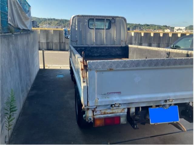 Mazda Bongo front view