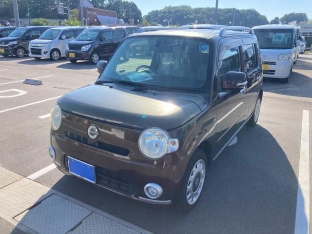 Mazda Bongo front view