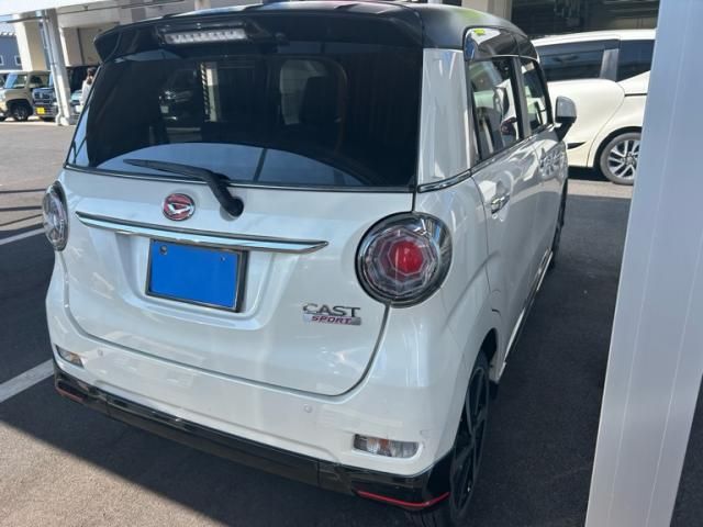 Mazda Bongo rear view