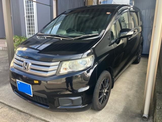 Mazda Bongo front view