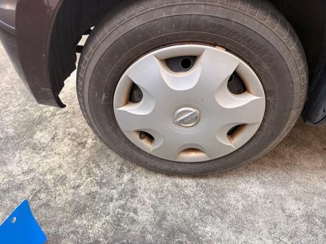 Mazda Bongo rear view