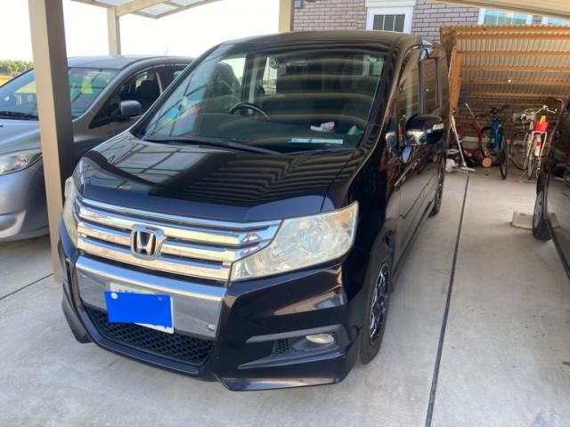 Mazda Bongo front view