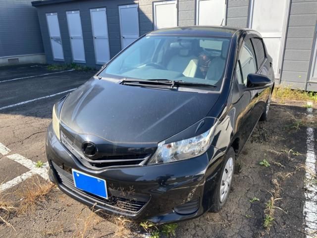Mazda Bongo front view