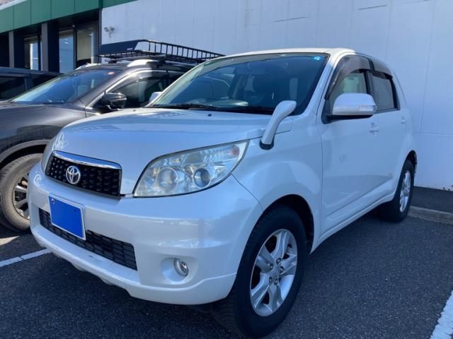 Mazda Bongo front view
