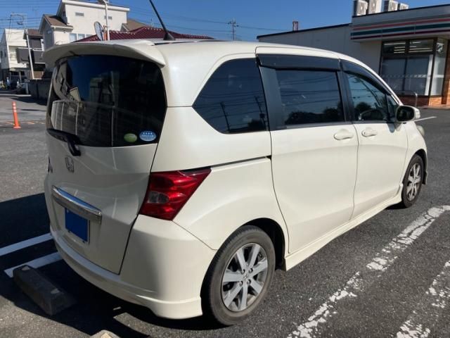 Mazda Bongo rear view