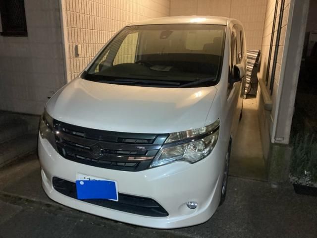 Mazda Bongo front view