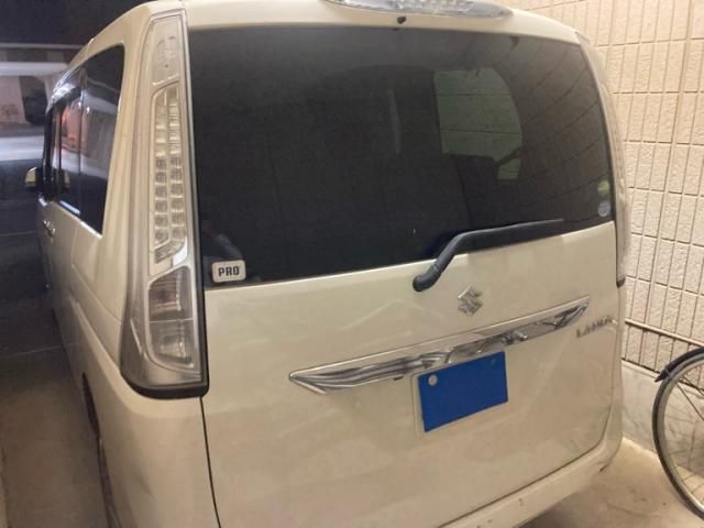 Mazda Bongo rear view