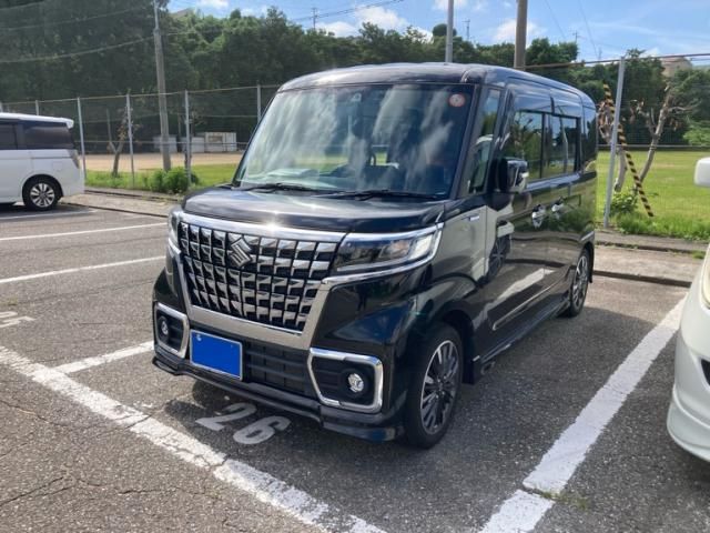 Mazda Bongo front view