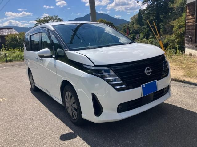 Mazda Bongo front view