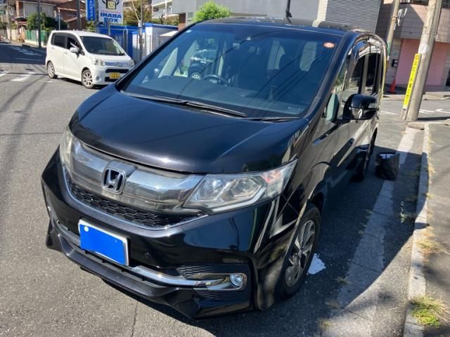 Mazda Bongo front view