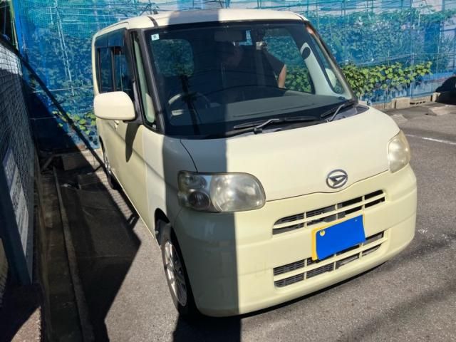 Mazda Bongo front view