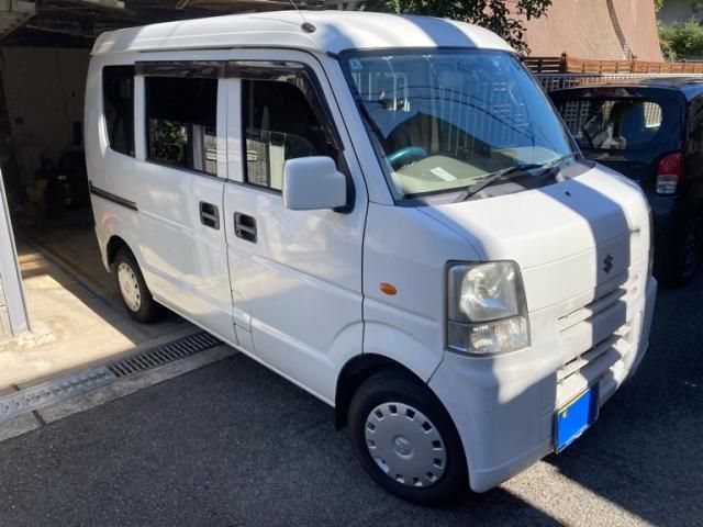 Mazda Bongo rear view