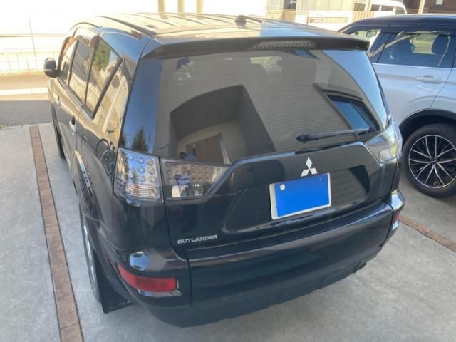 Mazda Bongo rear view