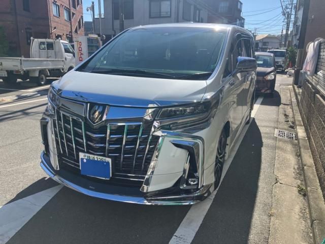 Mazda Bongo front view
