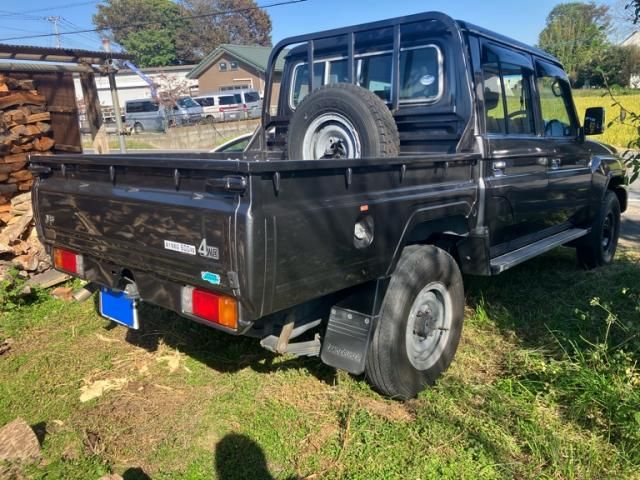 Mazda Bongo front view