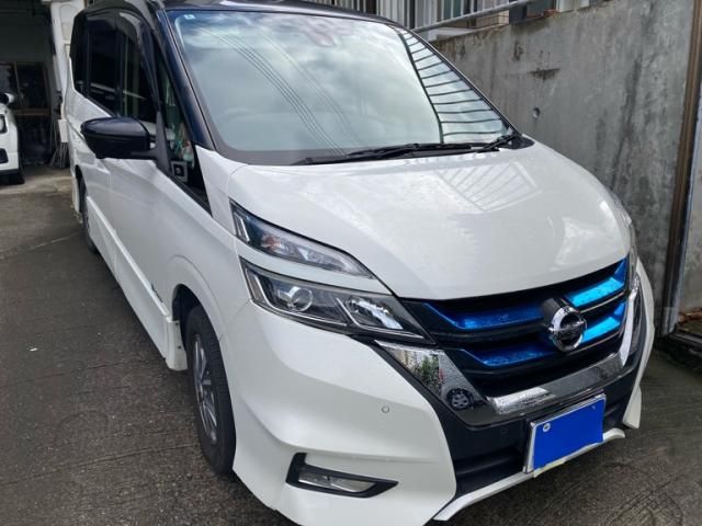 Mazda Bongo front view